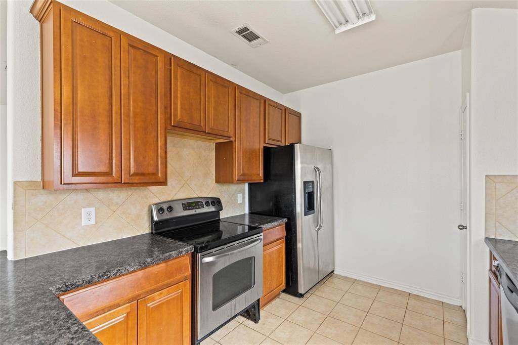 325 Crosscreek Drive, Princeton, TX 75407