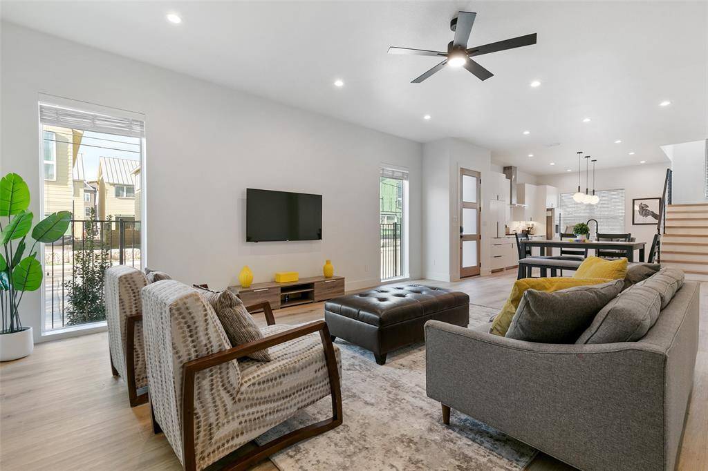 2513 N Winnetka Avenue, Dallas, TX 75212