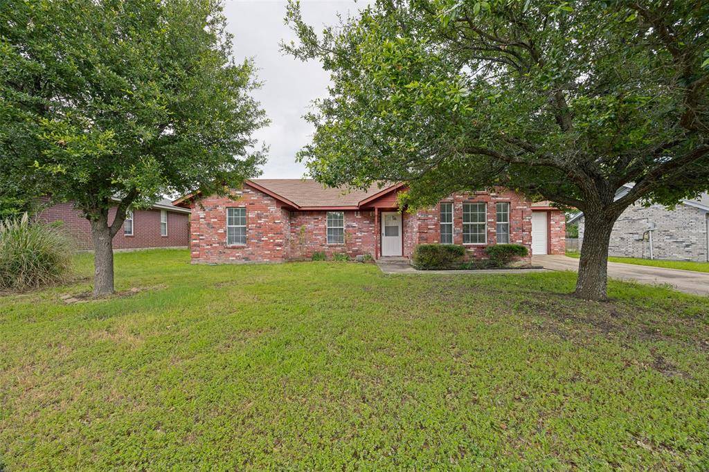 1009 Enlow Circle, Commerce, TX 75428
