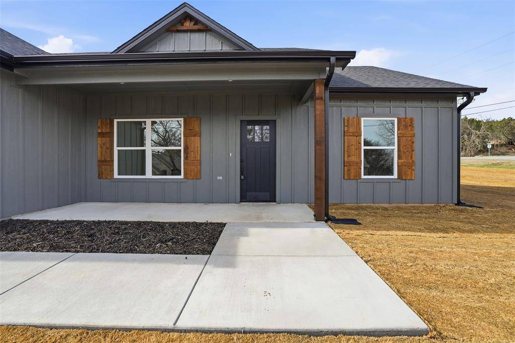 4300 Lucero Drive, Granbury, TX 76048