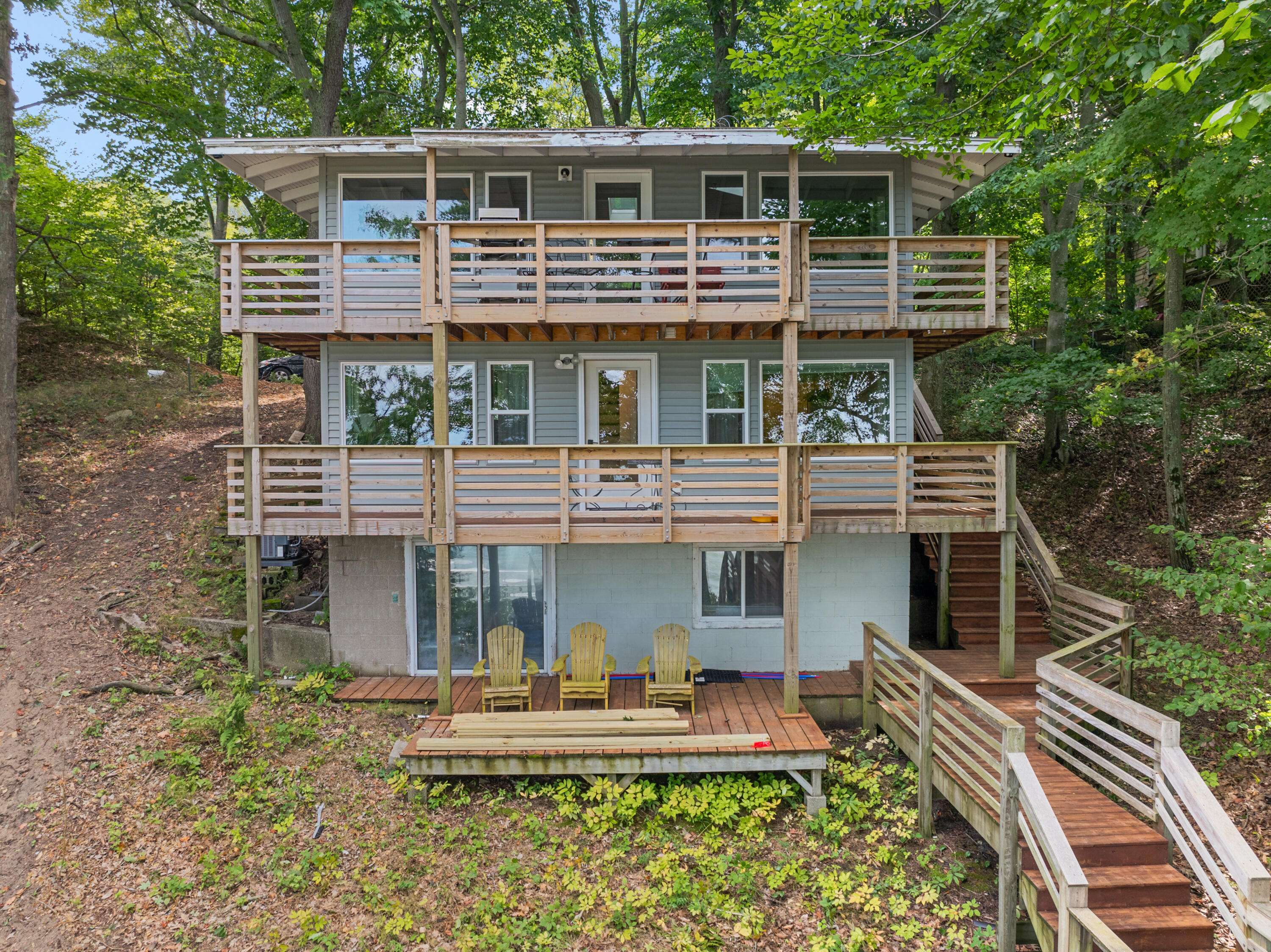 5959 Lake Harbor RD, Norton Shores City, MI 49441