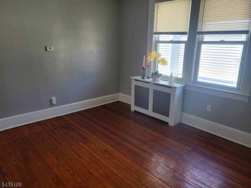 320 Hillside Ave, Hillside Twp., NJ 07205