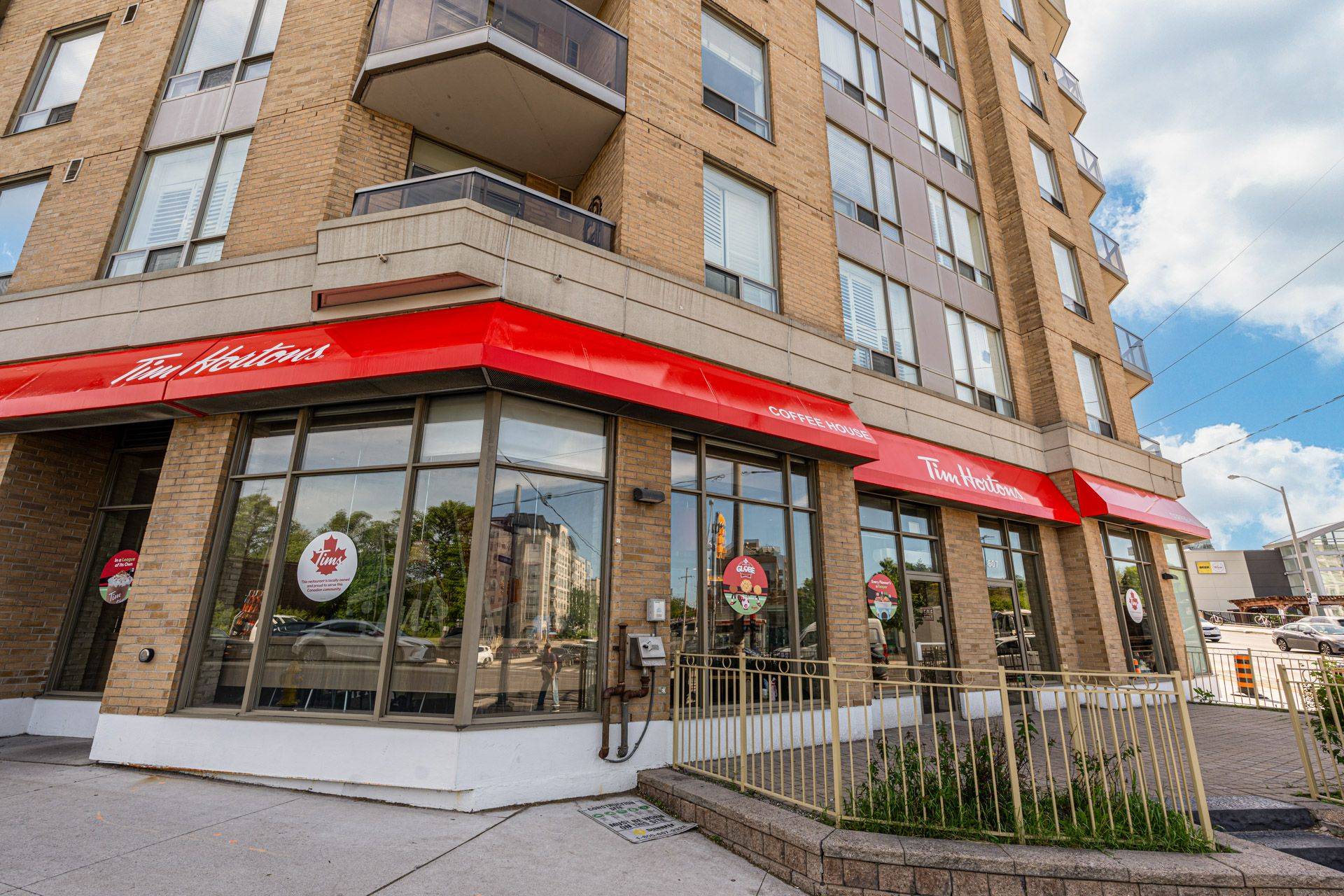 1750 Bayview AVE #202, Toronto C10, ON M4G 4H6