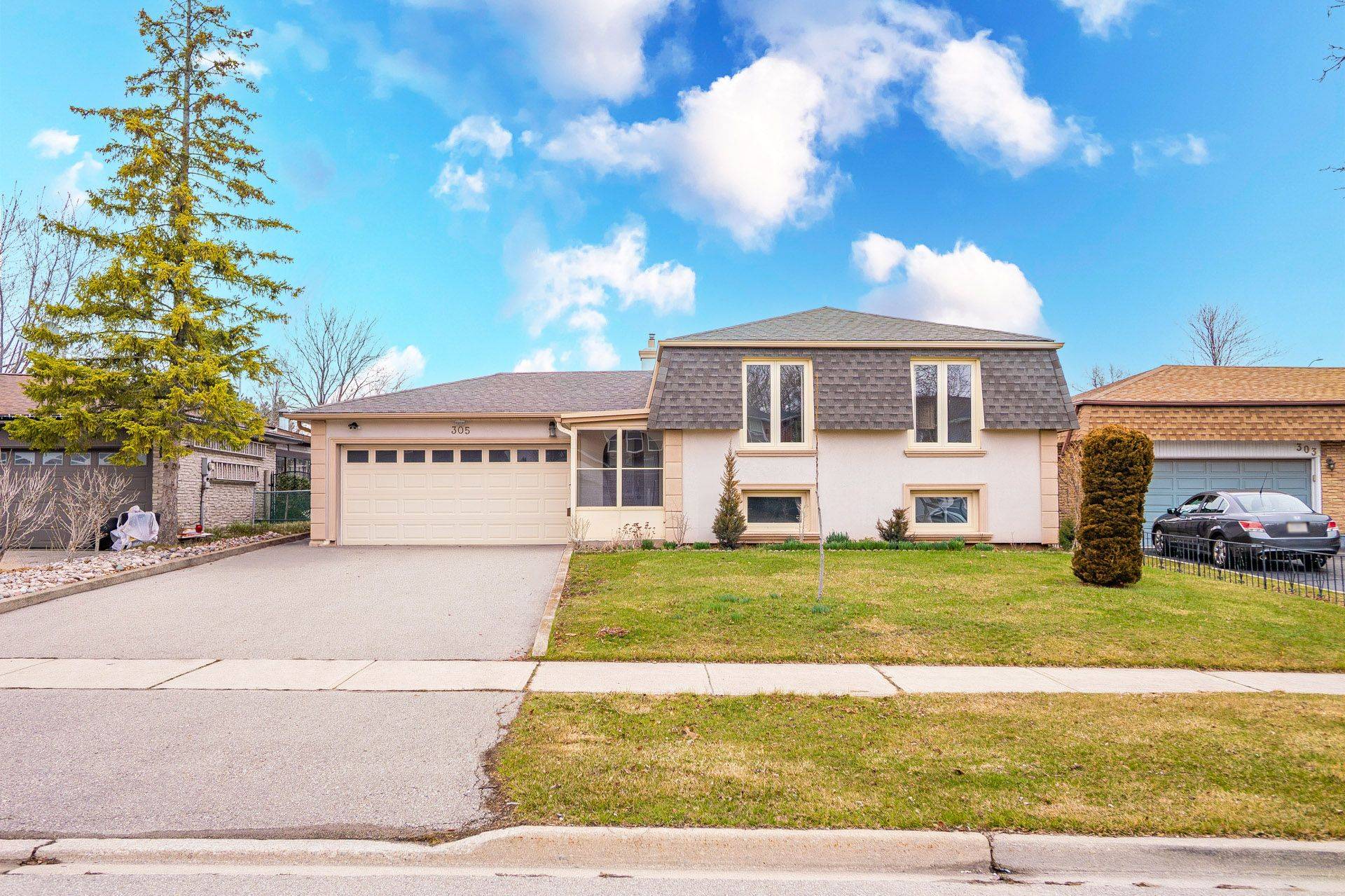 305 Pinegrove RD, Oakville, ON L6K 3P8
