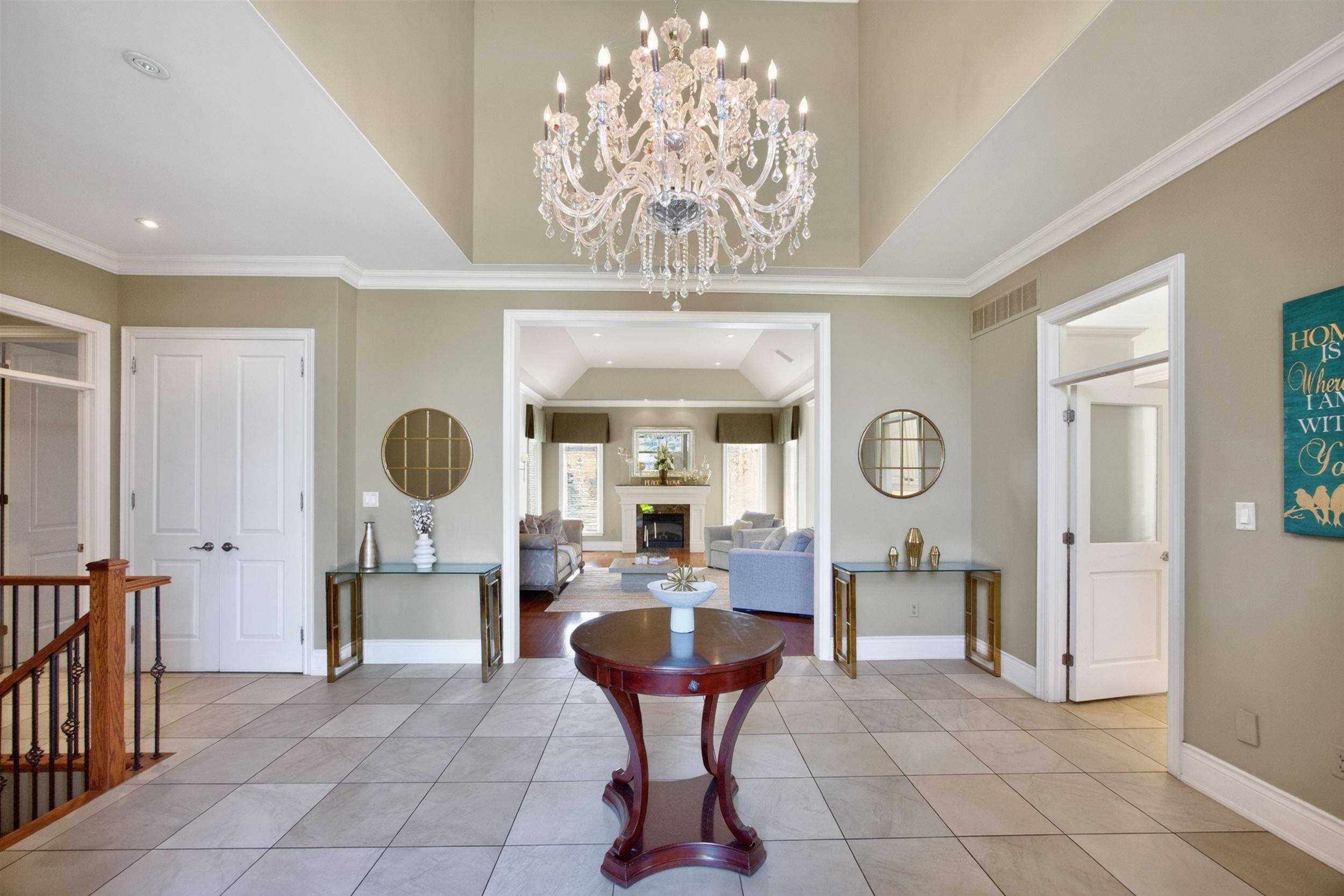 23 Fairbairn Gate, East Gwillimbury, ON L0G 1R0
