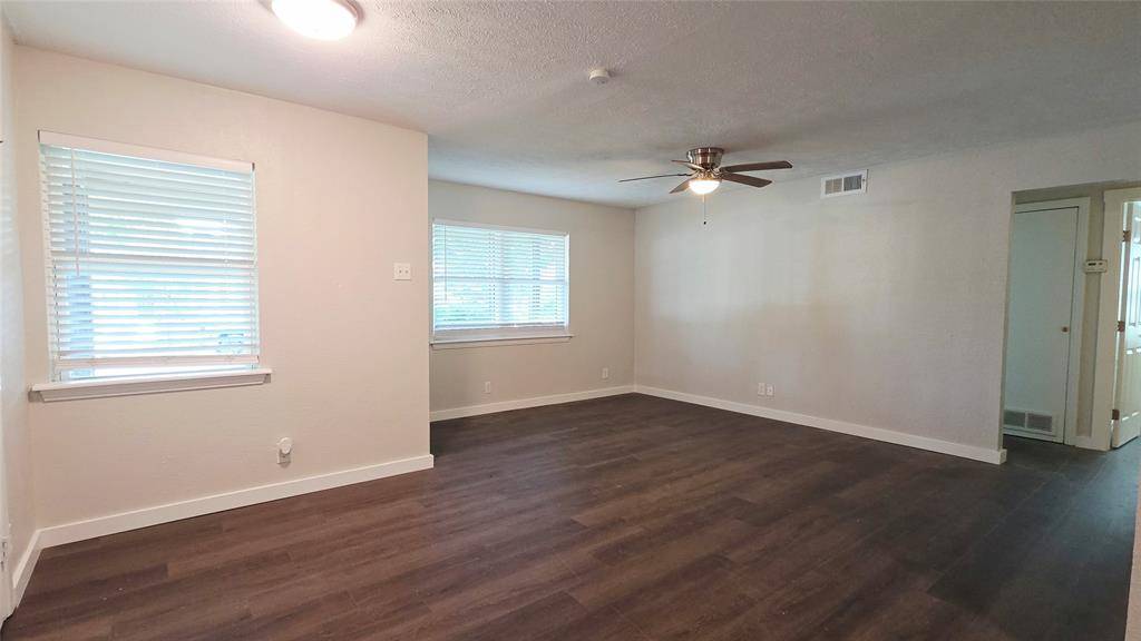 314 16th Street W, Irving, TX 75060