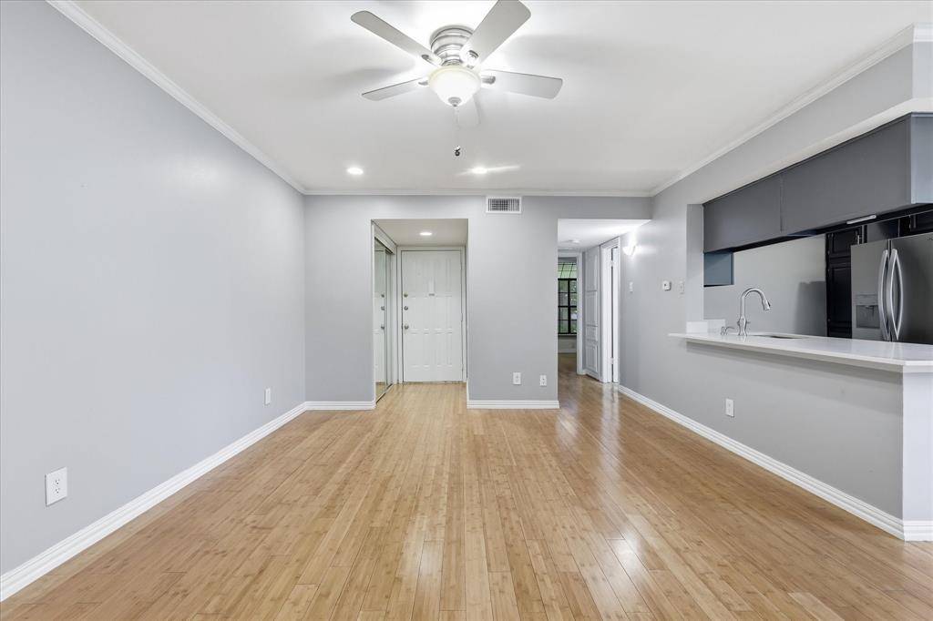 2505 Wedglea Drive #225, Dallas, TX 75211