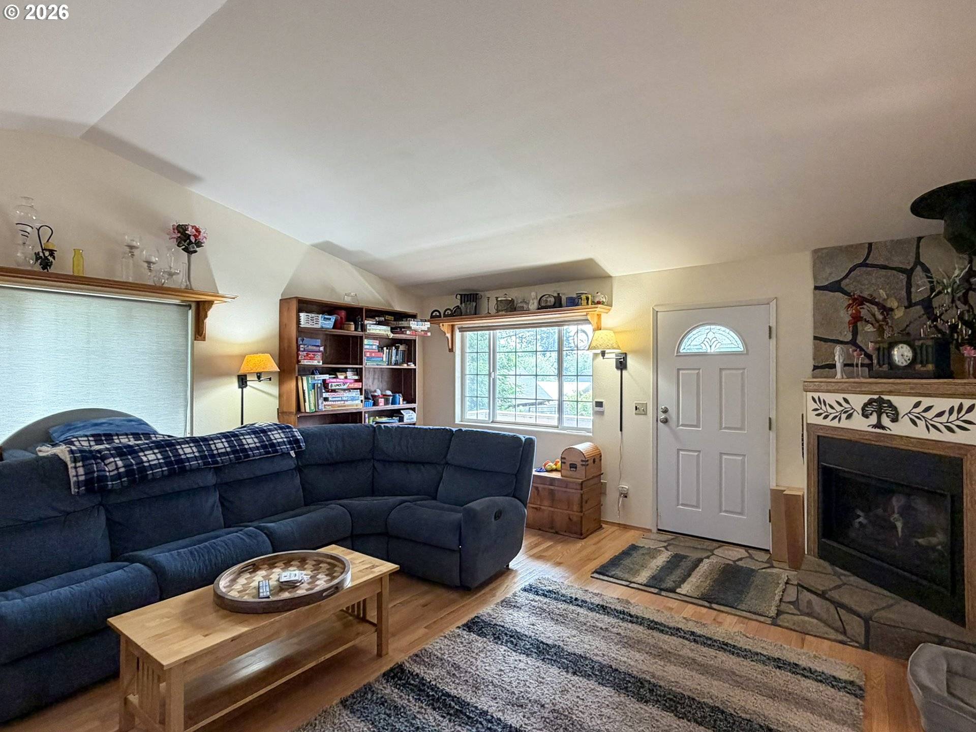 1372 HAMPTON RD, Brookings, OR 97415