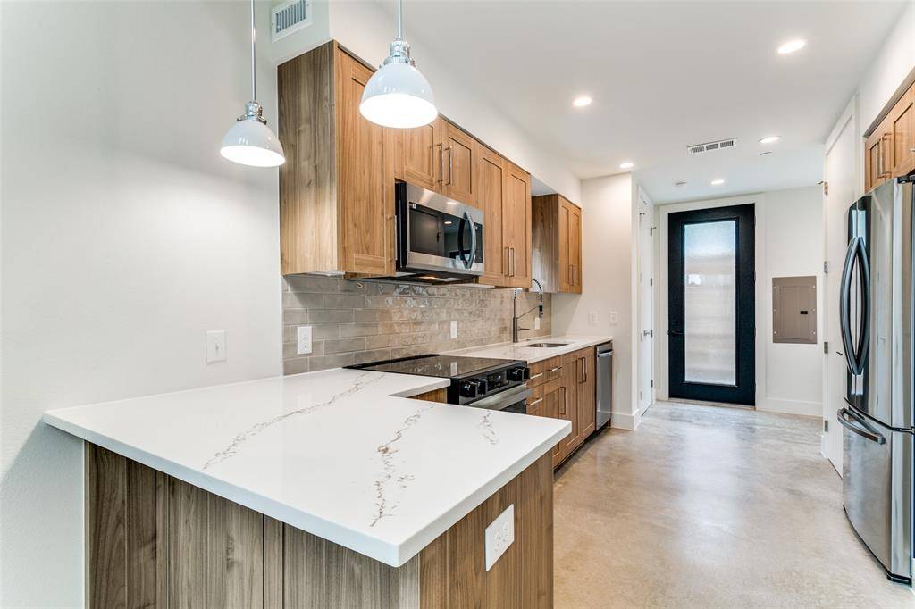 4715 Live Oak Street #104, Dallas, TX 75204