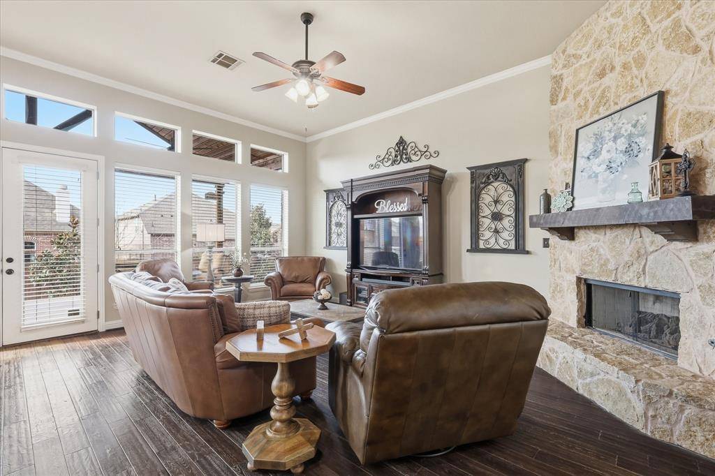 212 Matthew Avenue, Denton, TX 76210