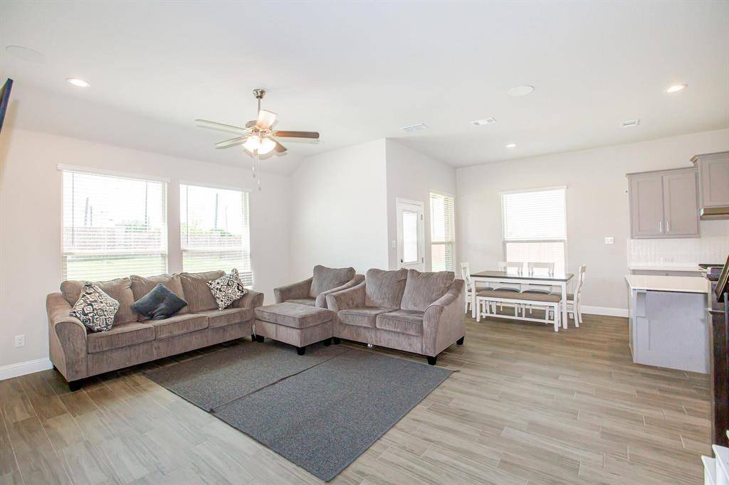 4924 Dewy Rose Lane, Fort Worth, TX 76244