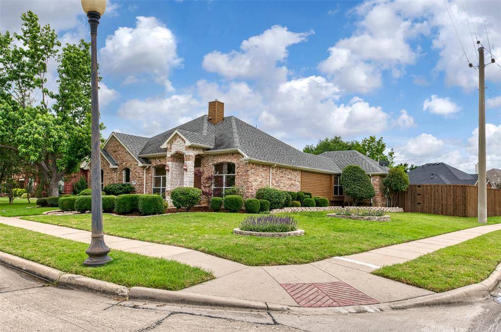 4200 Mesa Drive, Carrollton, TX 75010