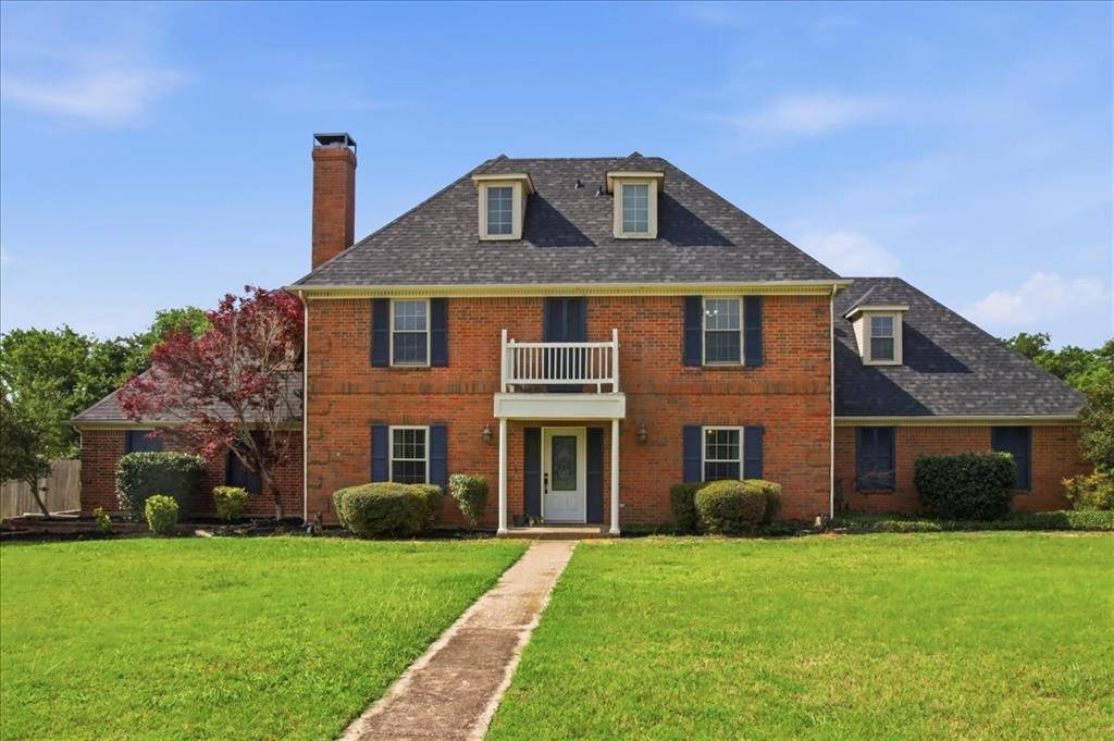 108 Stones Court, Waxahachie, TX 75165