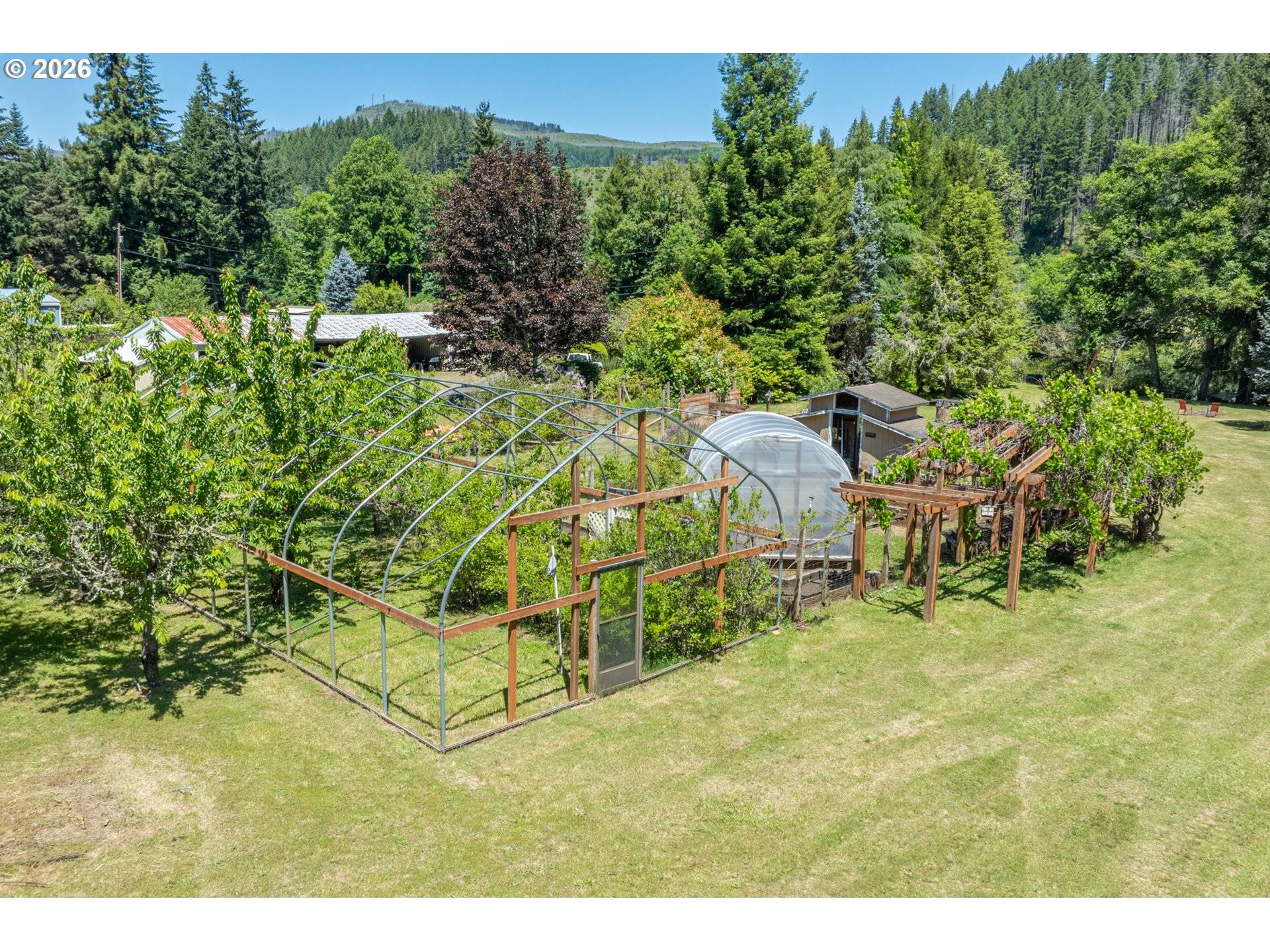 45955 GOODPASTURE RD, Vida, OR 97488
