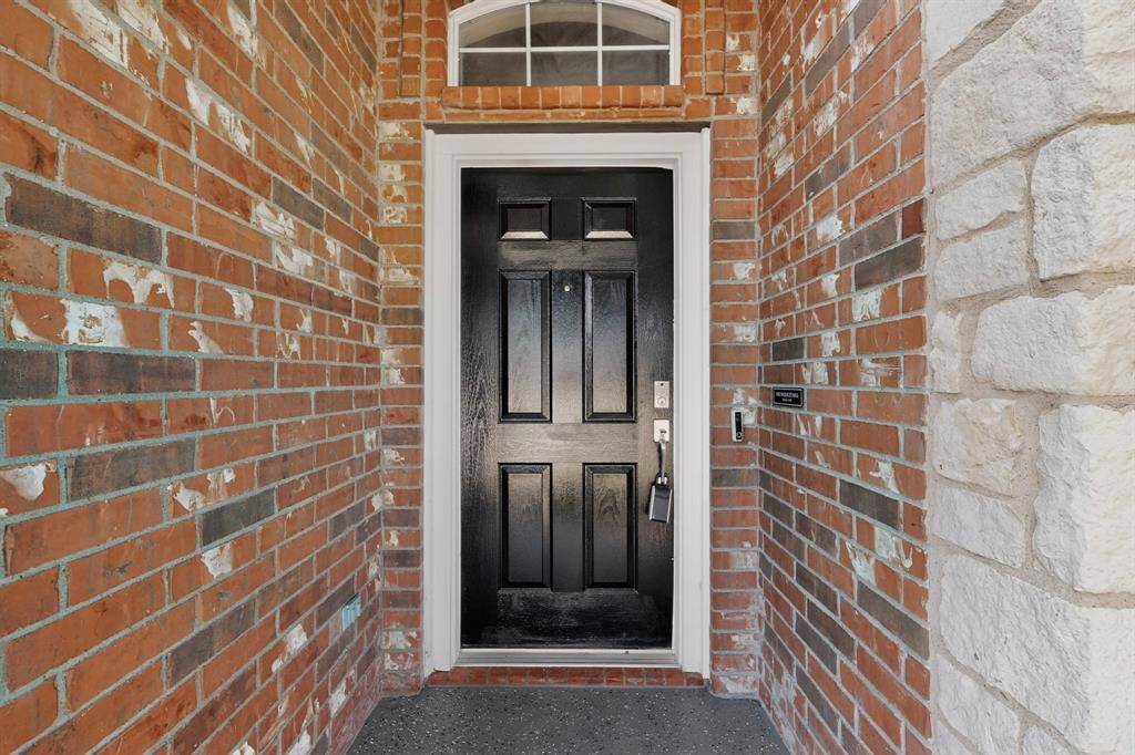 612 Mooney Drive, Saginaw, TX 76179