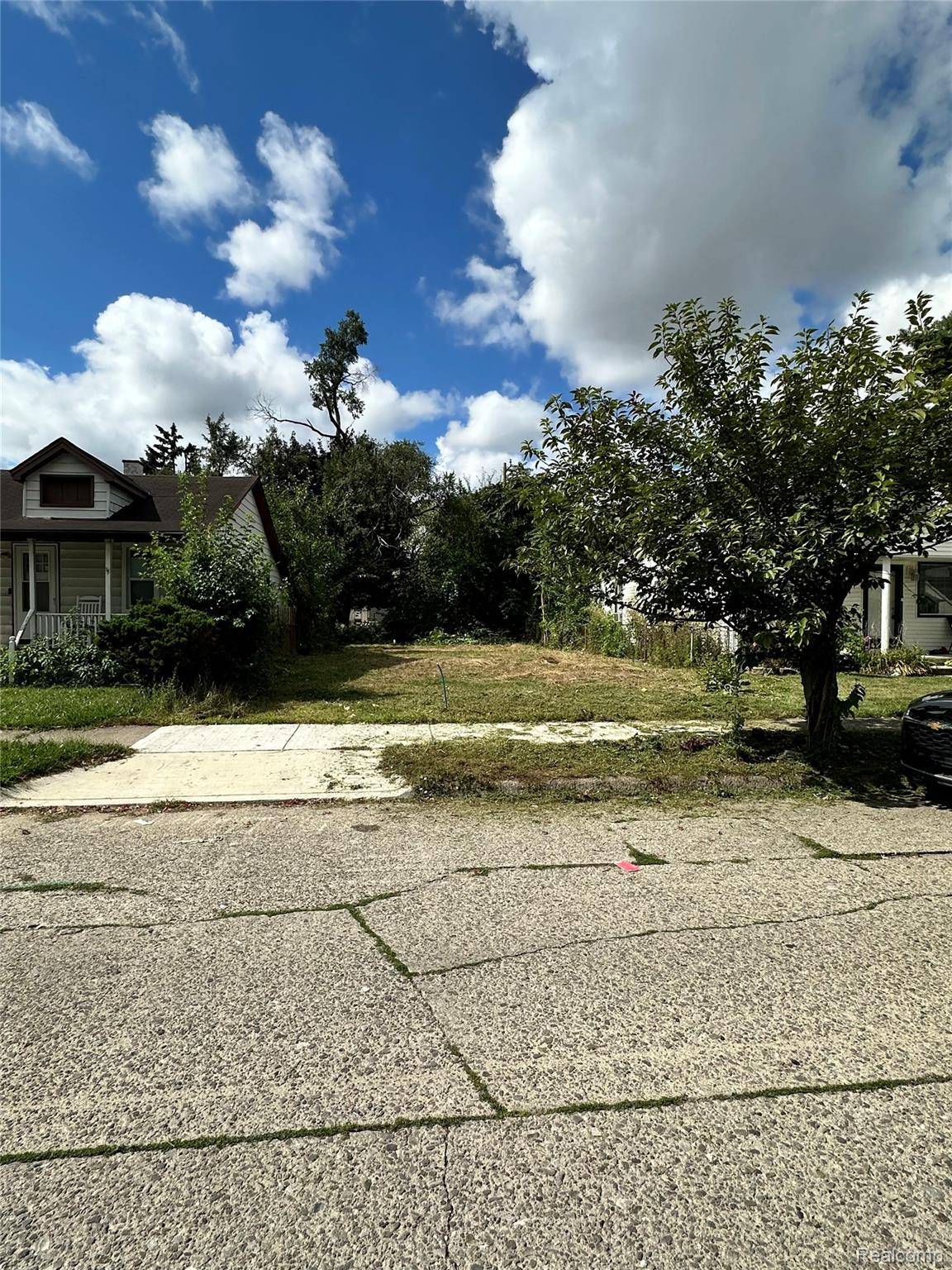 2105 Morris AVE, Lincoln Park, MI 48146