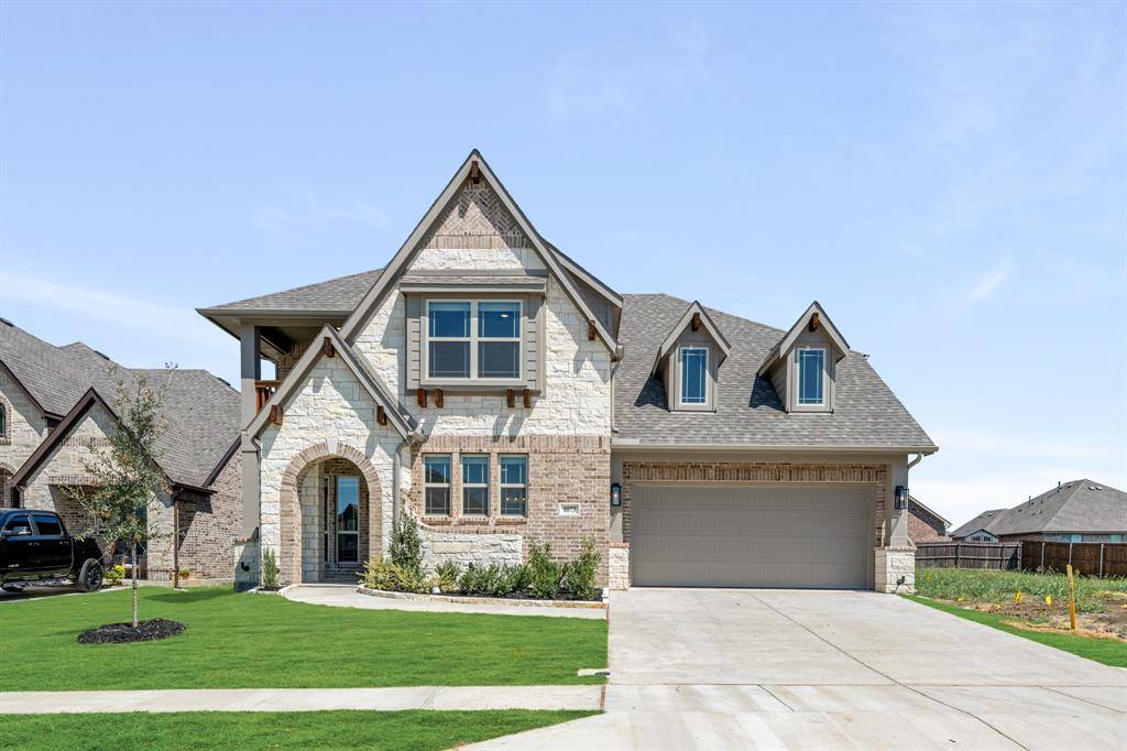 1073 Raptor Road, Alvarado, TX 76009
