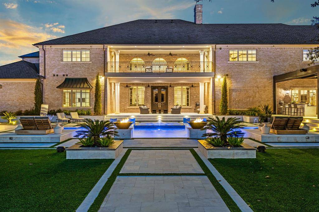 702 S White Chapel Boulevard, Southlake, TX 76092