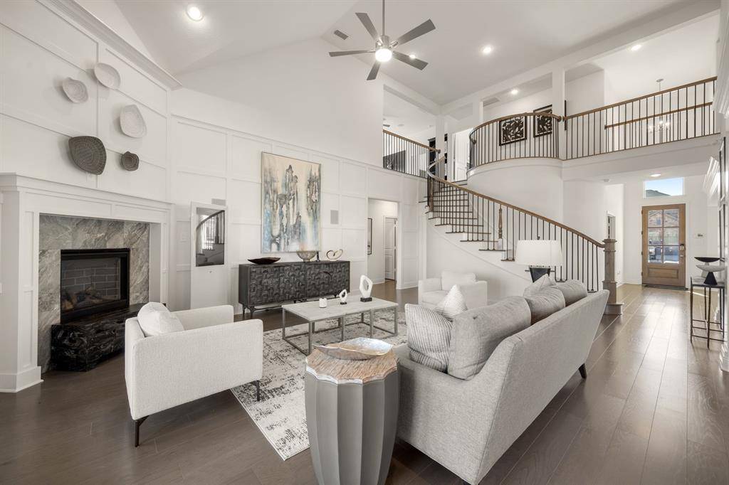 613 Majestic Oak Lane, Waxahachie, TX 75165