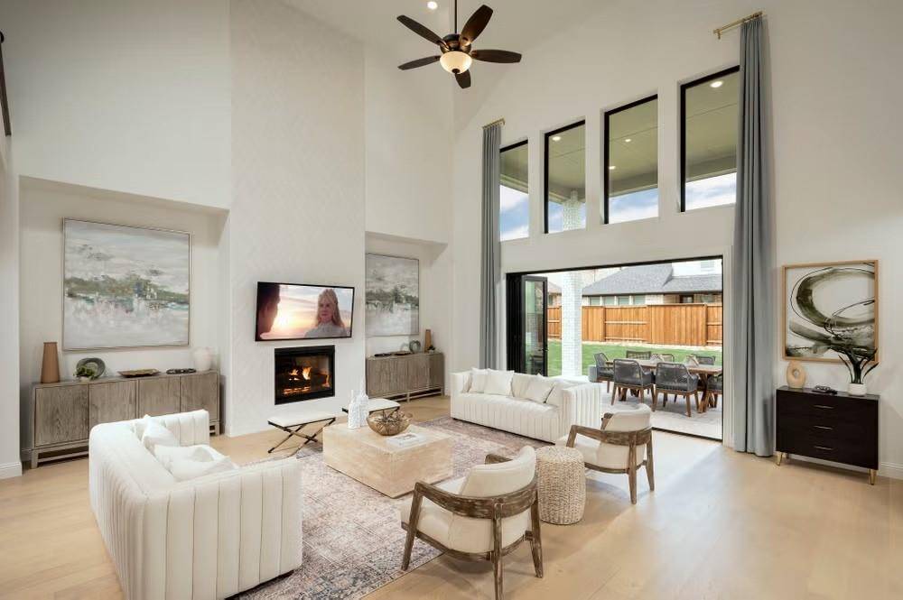 2204 Sarah Drive, Rockwall, TX 75087