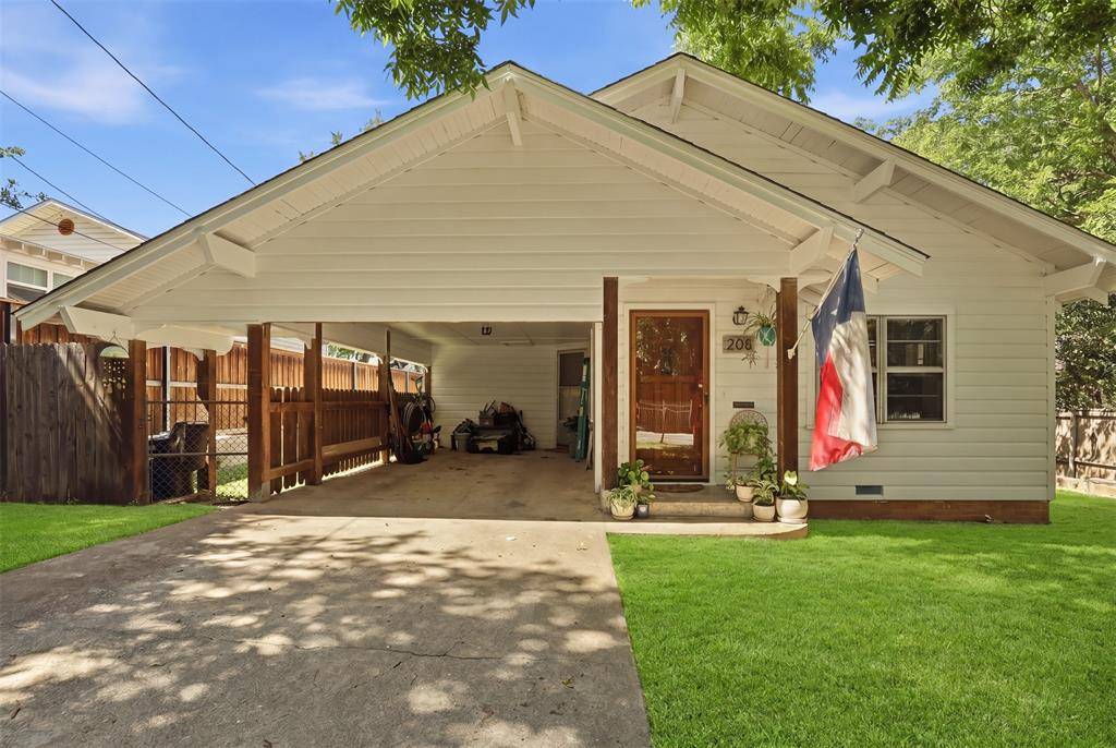 208 W Couts Street, Weatherford, TX 76086