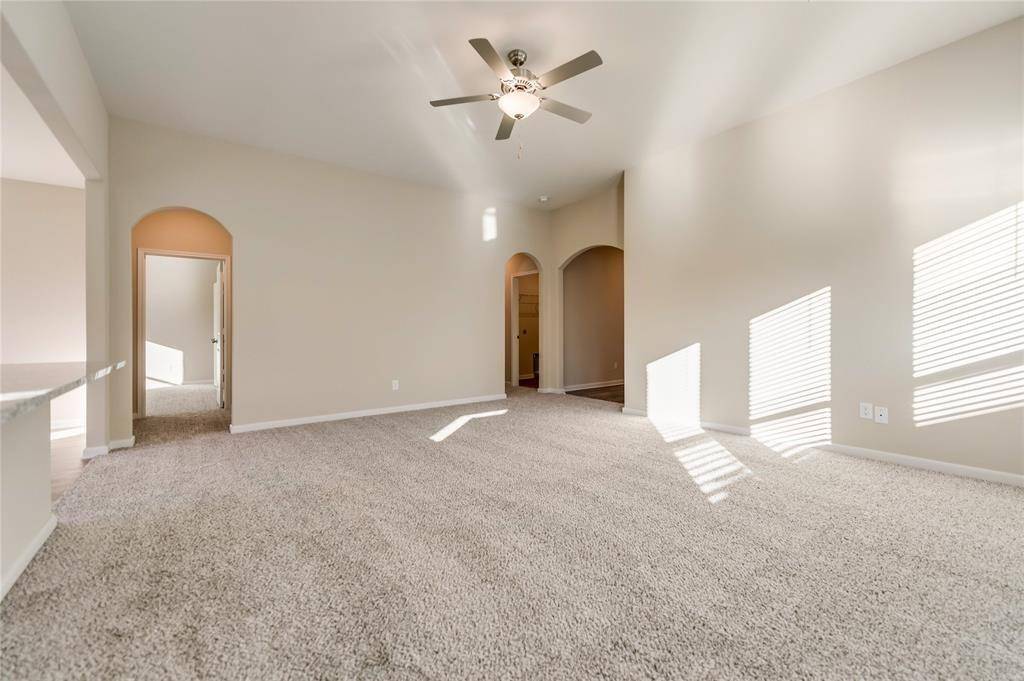 204 Lake Ridge Drive, Princeton, TX 75407