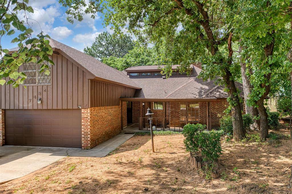 7432 Brentwood Stair Road, Fort Worth, TX 76112