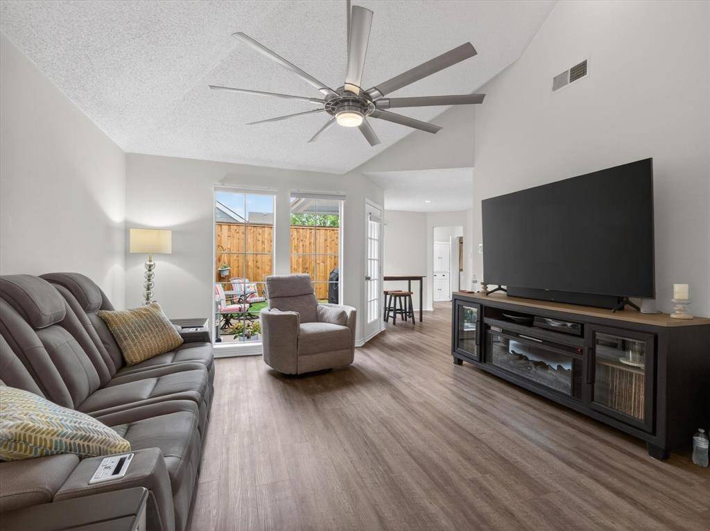 10923 Gable Circle, Dallas, TX 75229