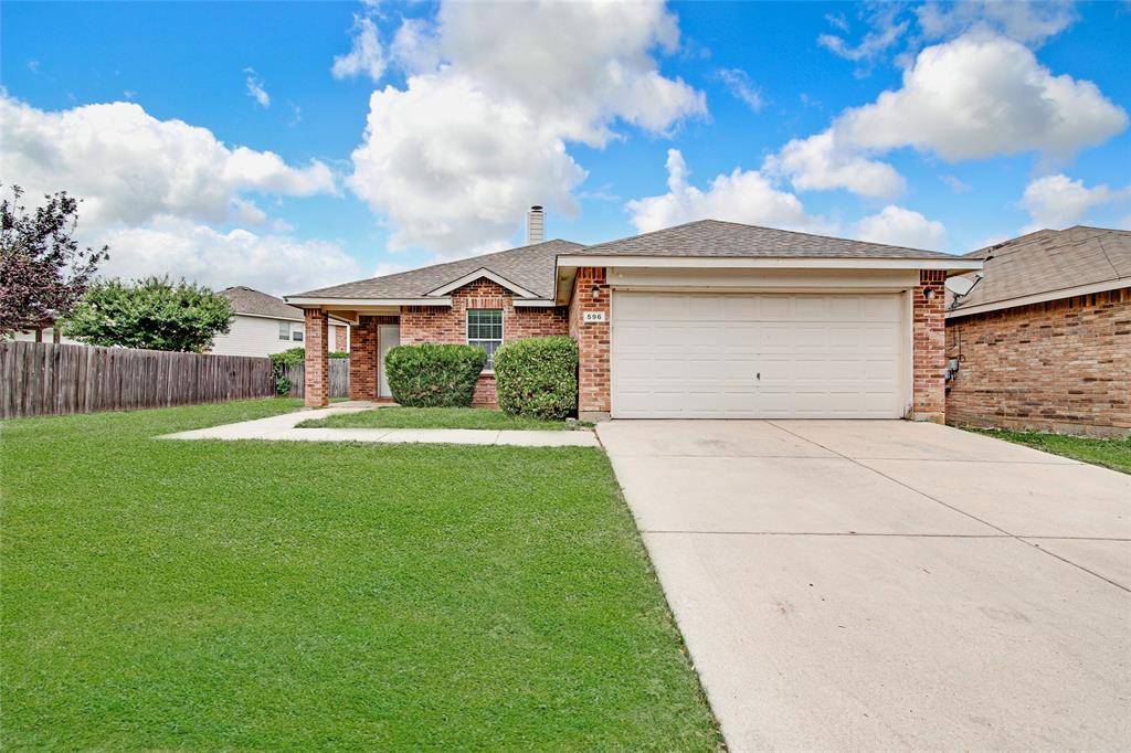 596 Creekbend Street, Crowley, TX 76036
