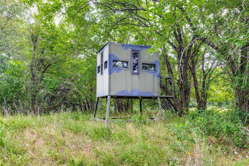 10092 W FM 1753, Savoy, TX 76479