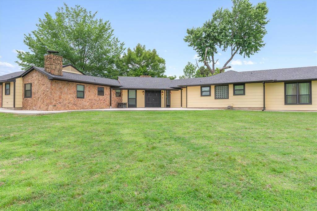 1203 N Spring Street, Grand Saline, TX 75140
