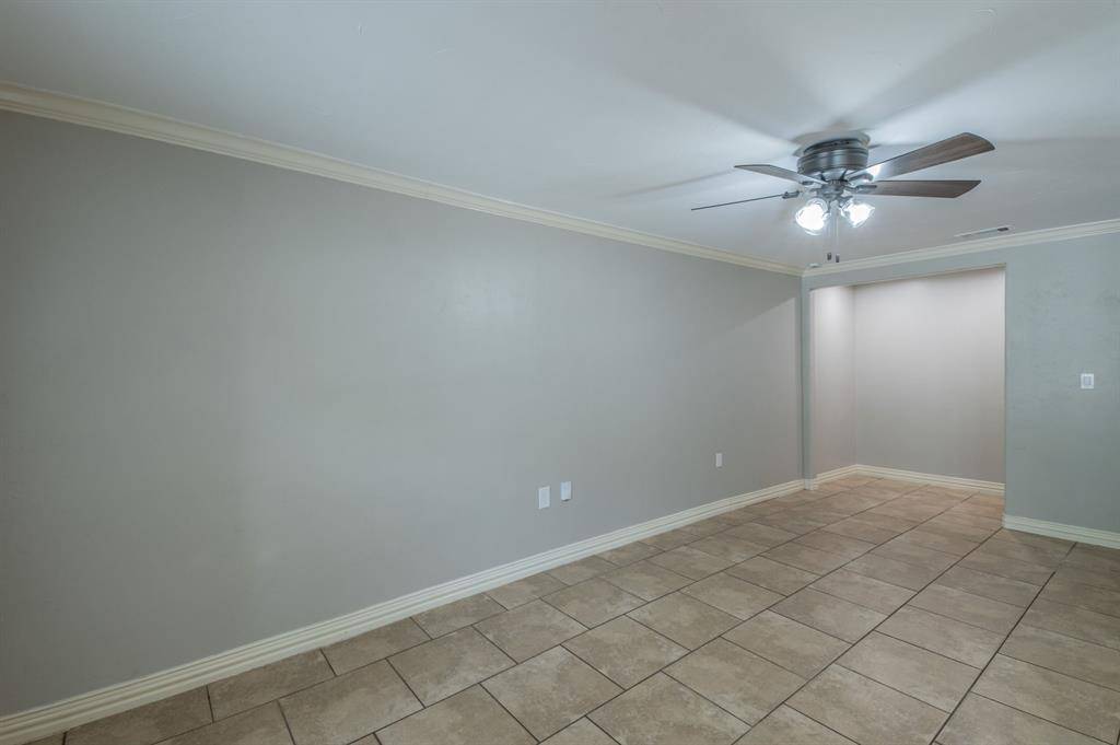 7824 Davenport Avenue, Fort Worth, TX 76116