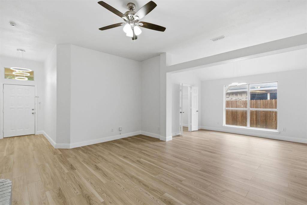 8117 Broken Arrow Road, Fort Worth, TX 76137