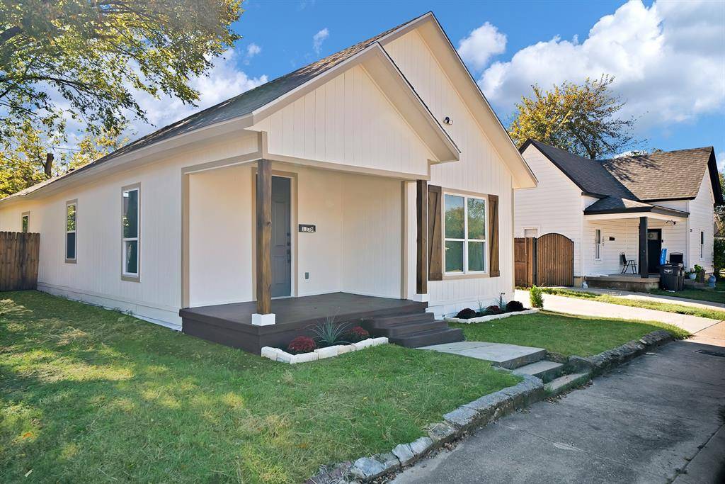 1130 E Hattie Street, Fort Worth, TX 76104