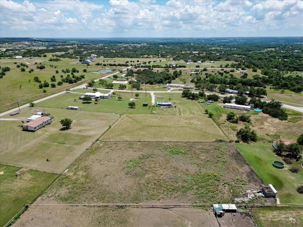 108 Lelon Lane, Springtown, TX 76082