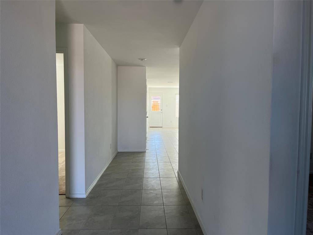 900 Mountain Laurel Drive, Princeton, TX 75407