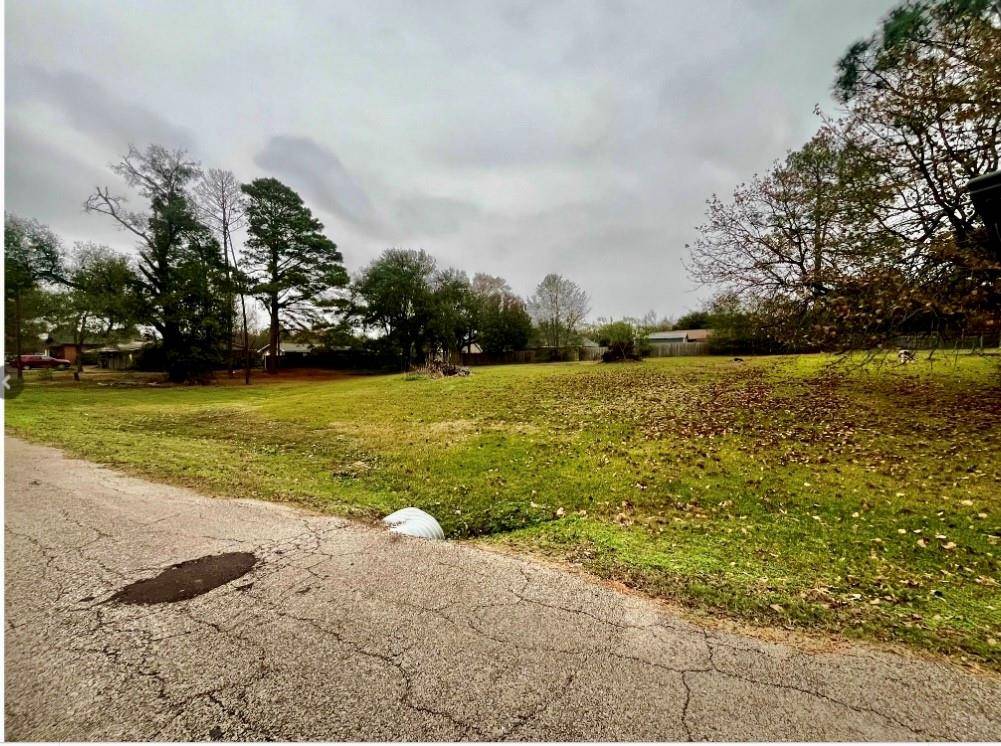 1410 Center Street, Grand Saline, TX 75140