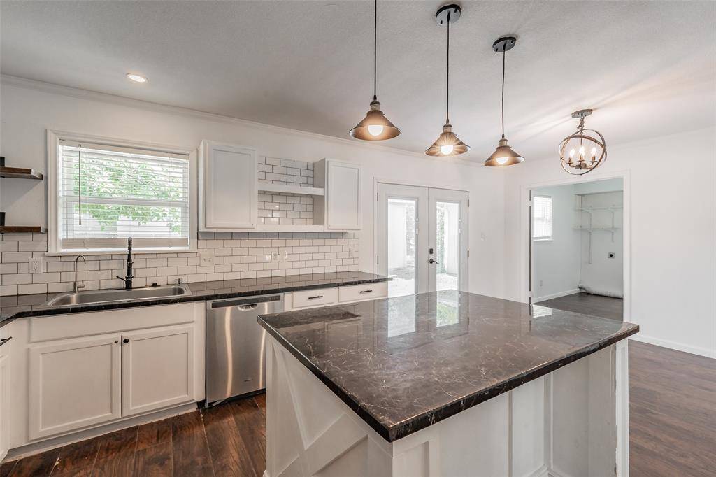 5602 Sayle Street, Greenville, TX 75402