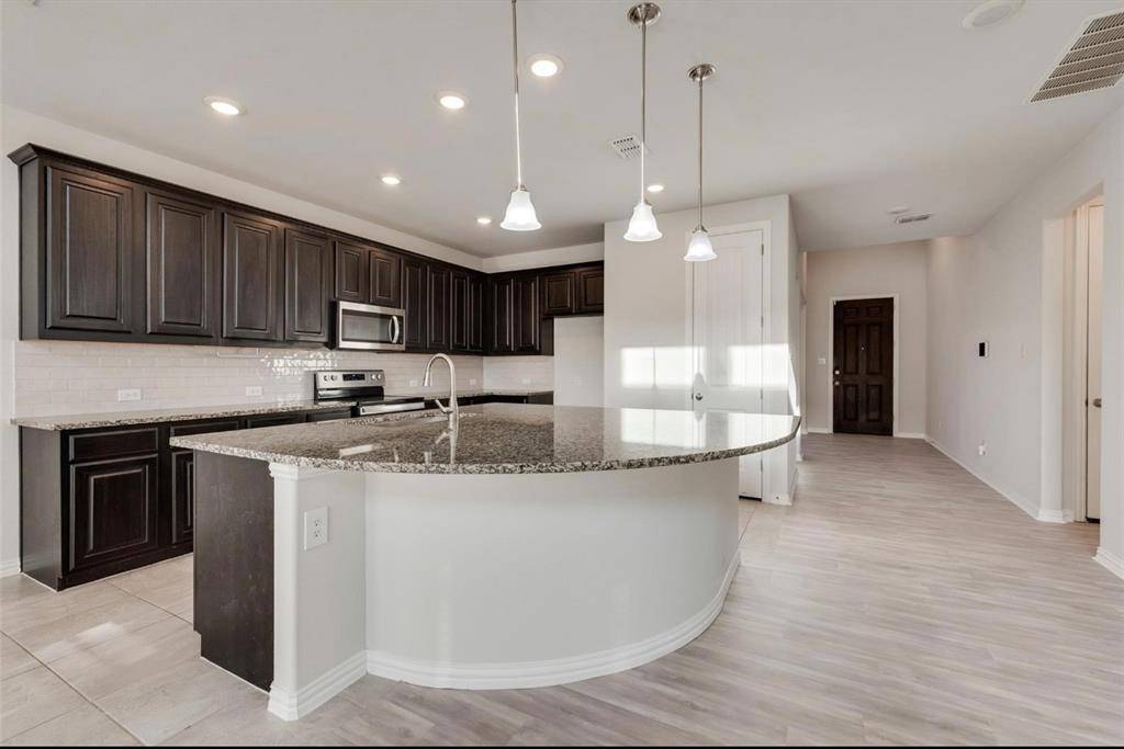 10213 Wild Goose Drive, Fort Worth, TX 76131