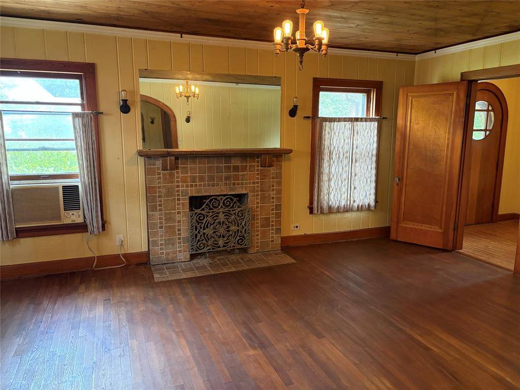 828 W Gandy Street, Denison, TX 75020