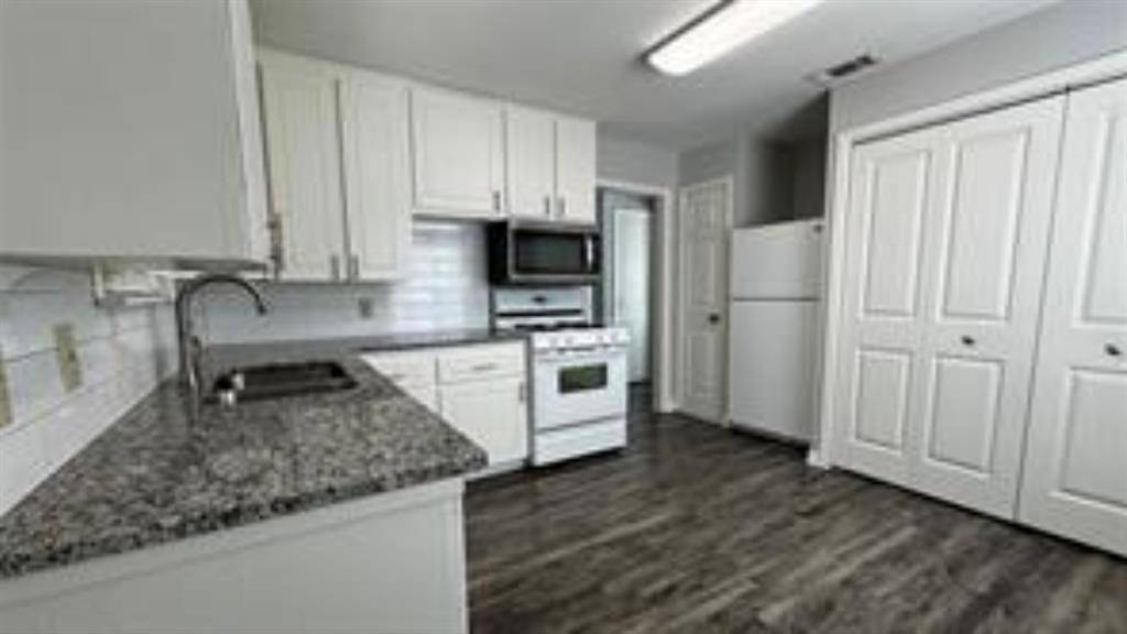 205 Merritt Street, Fort Worth, TX 76114