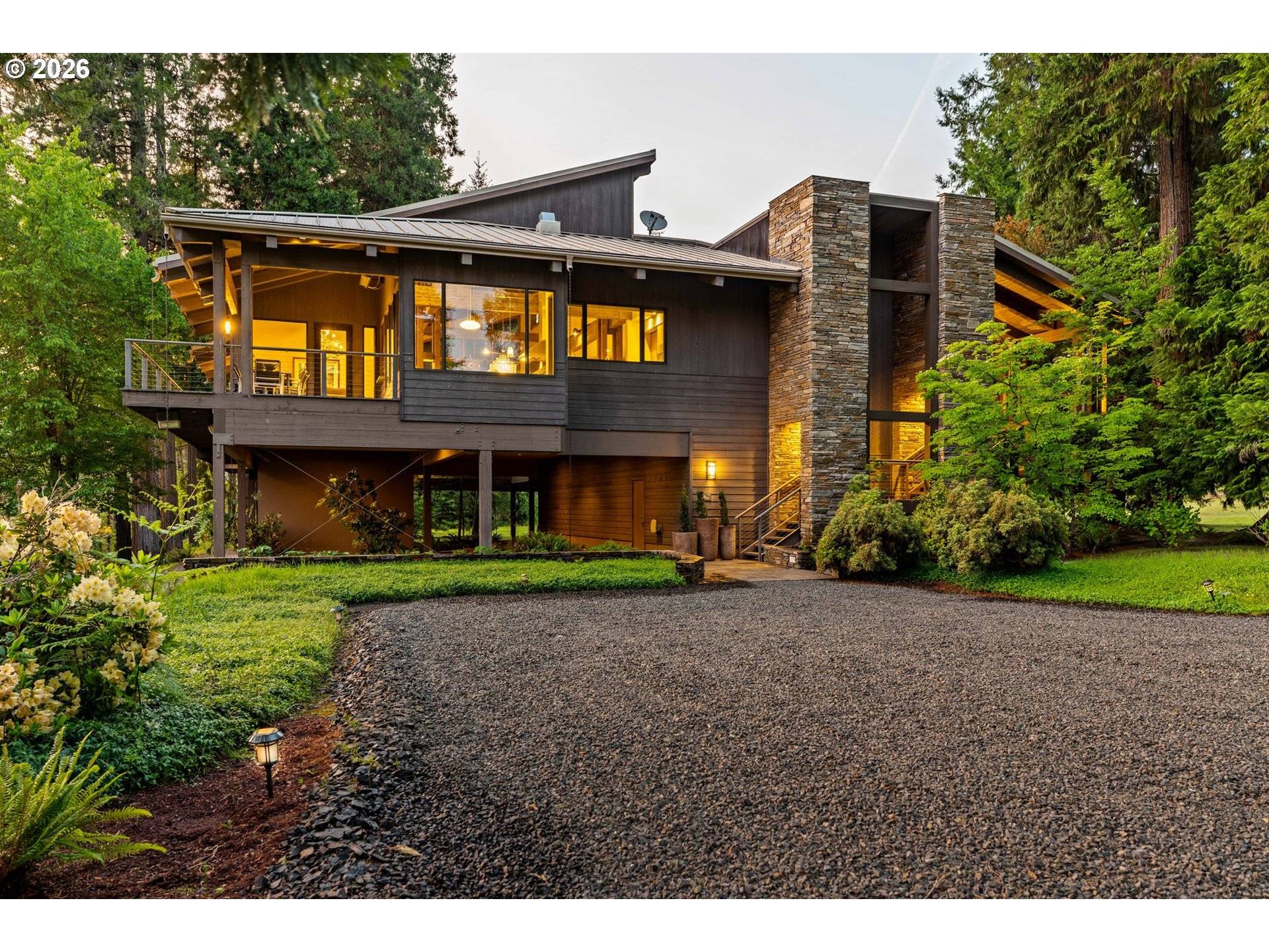 45650 MCKENZIE HWY, Vida, OR 97488