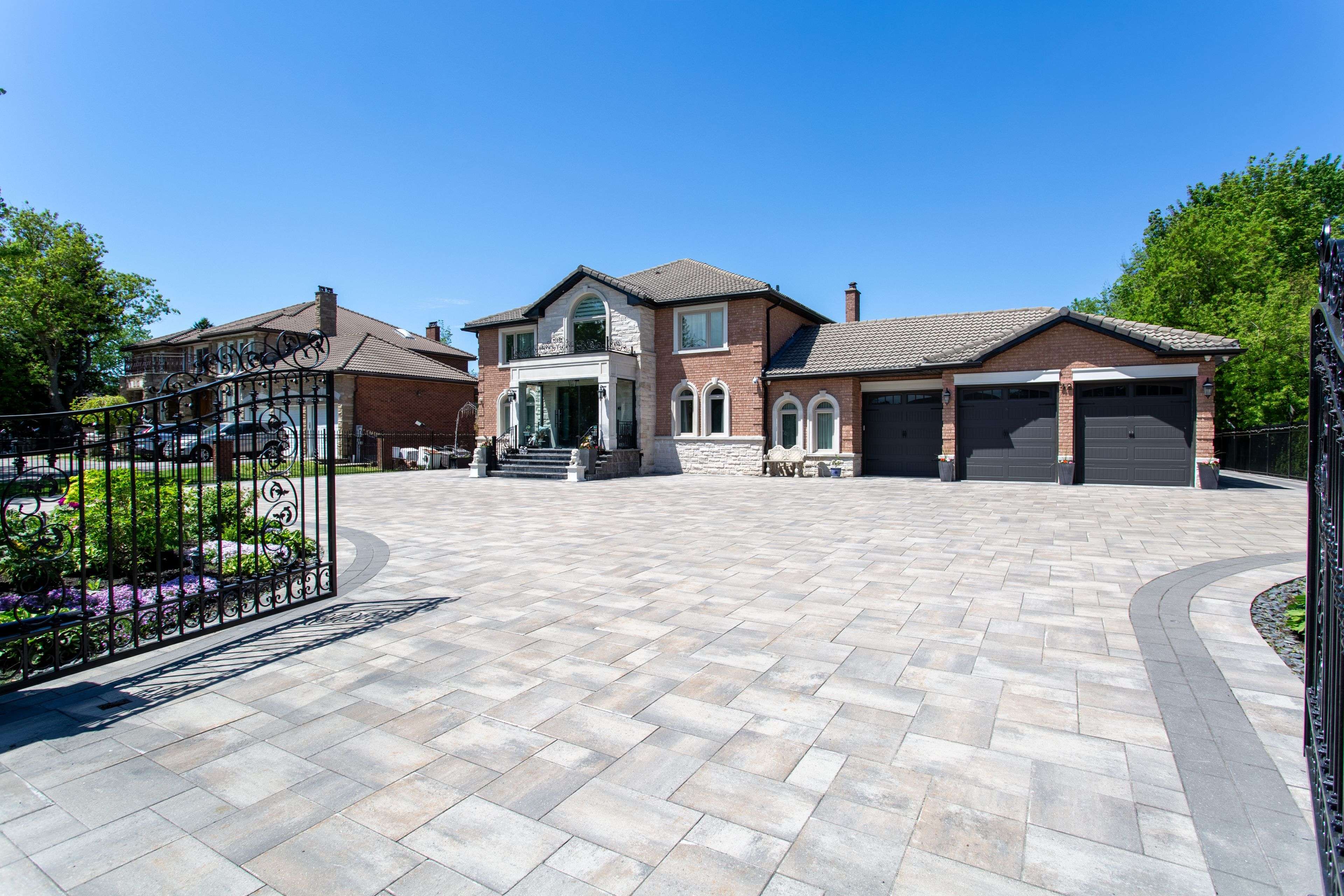 42 Lee AVE, Markham, ON L3R 8G4