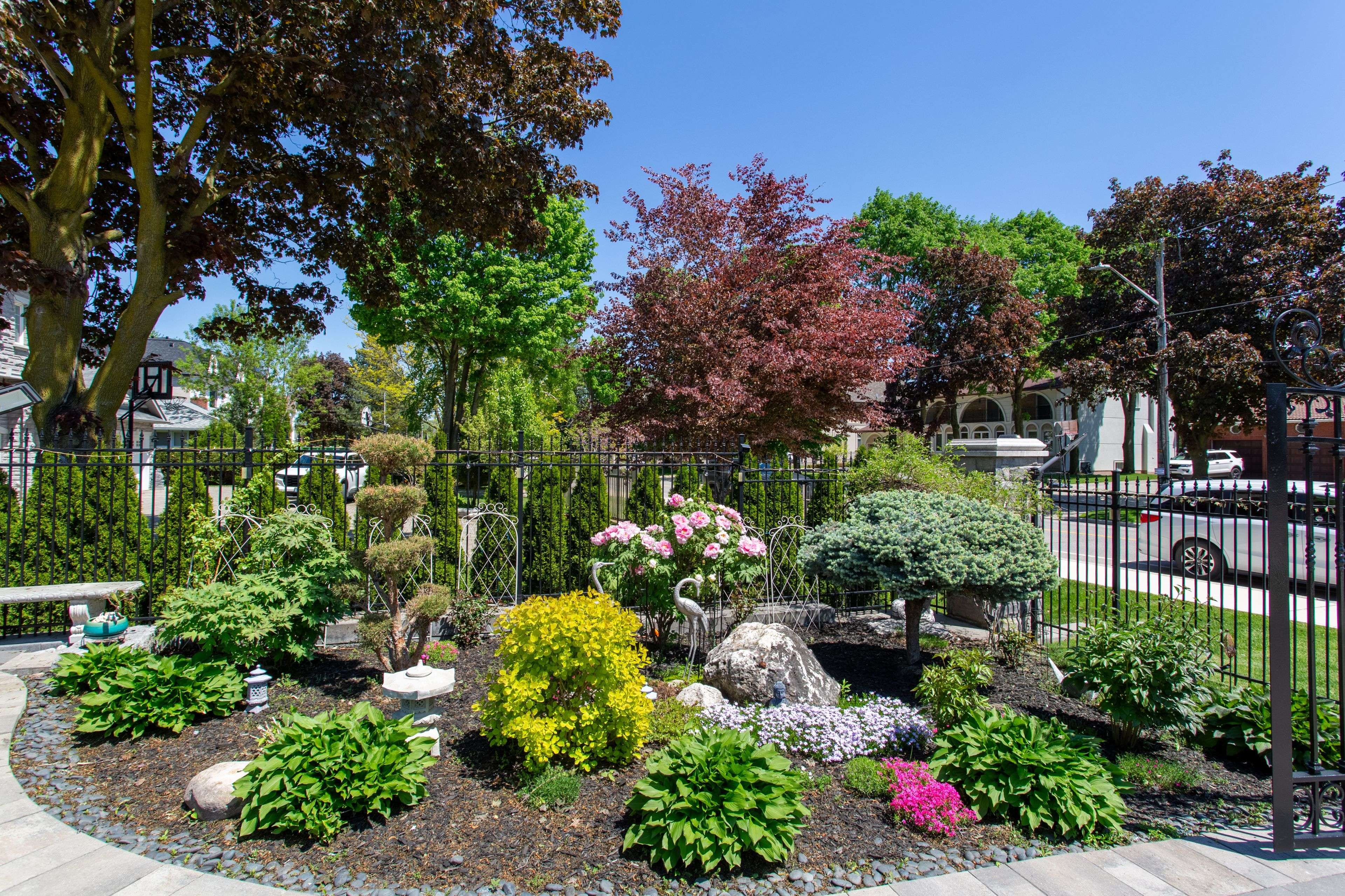 42 Lee AVE, Markham, ON L3R 8G4