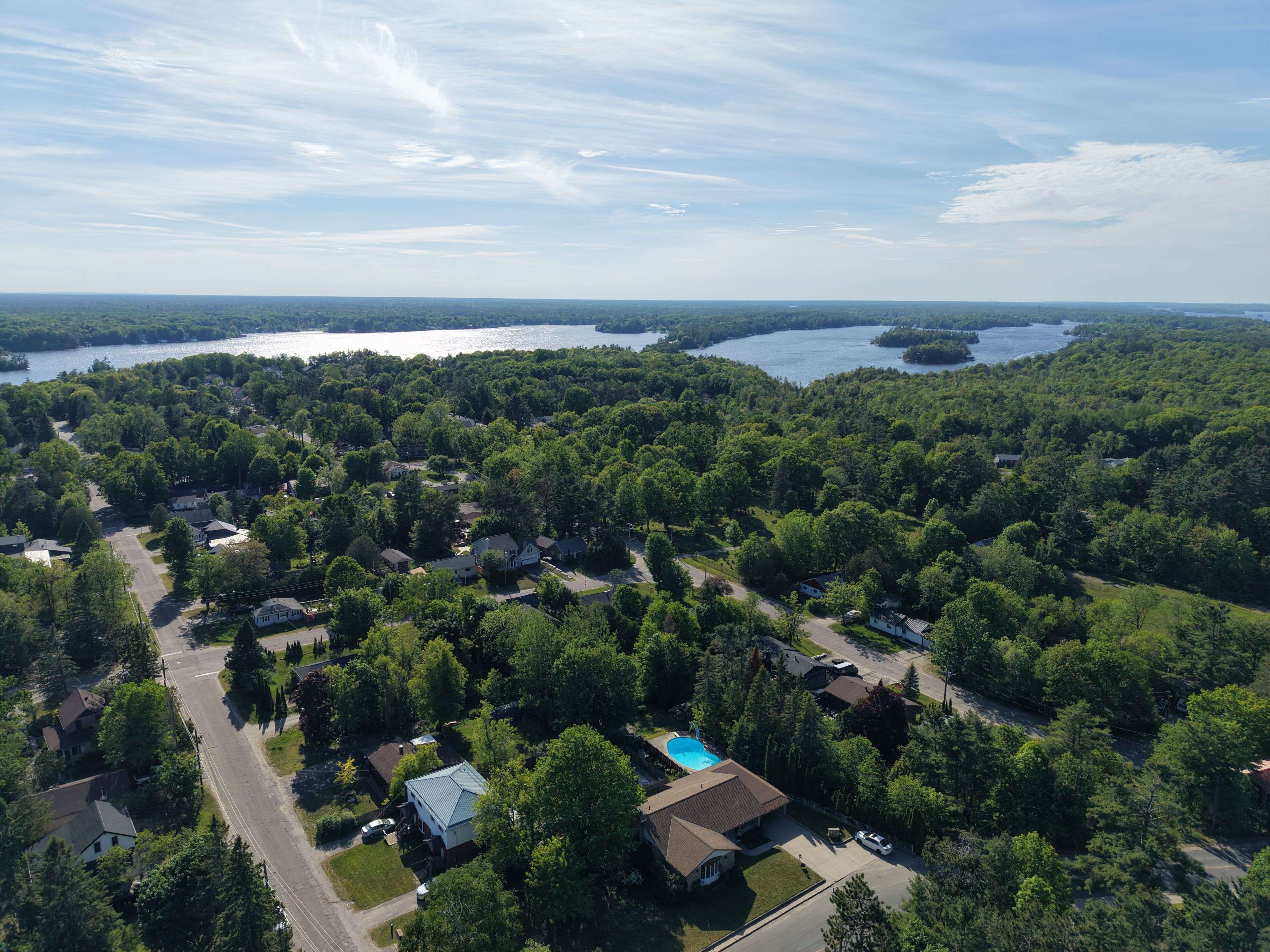 815 Muskoka RD N, Gravenhurst, ON P1P 1C2