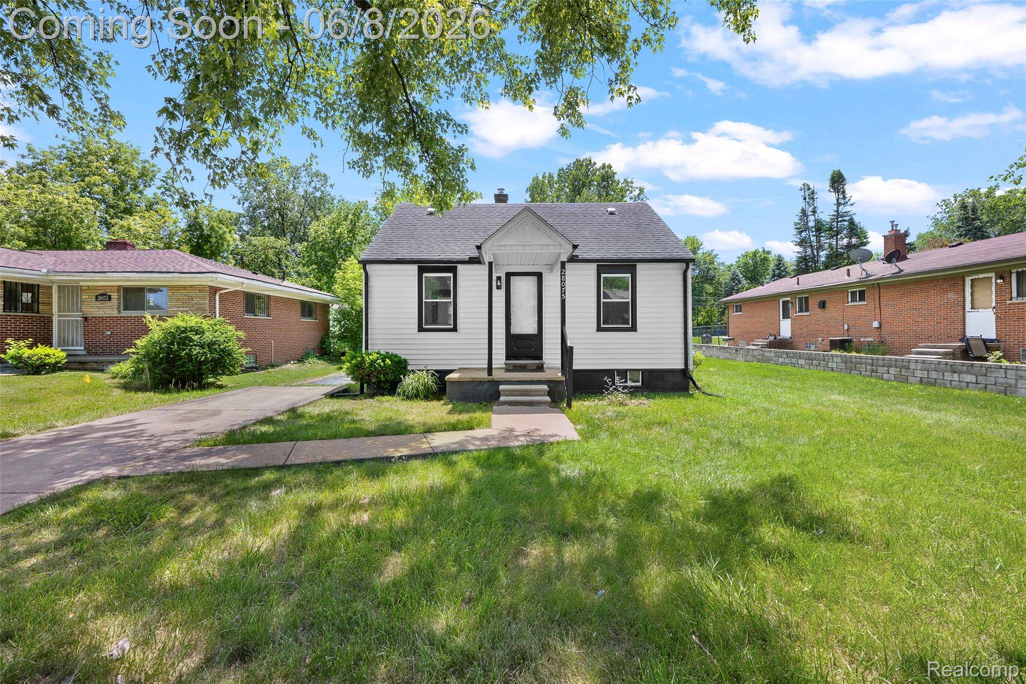 28075 Annapolis RD, Westland, MI 48186