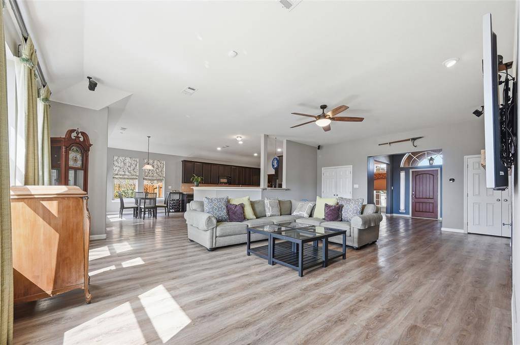 6610 Driftwood Lane, Rowlett, TX 75089