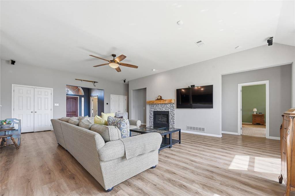 6610 Driftwood Lane, Rowlett, TX 75089