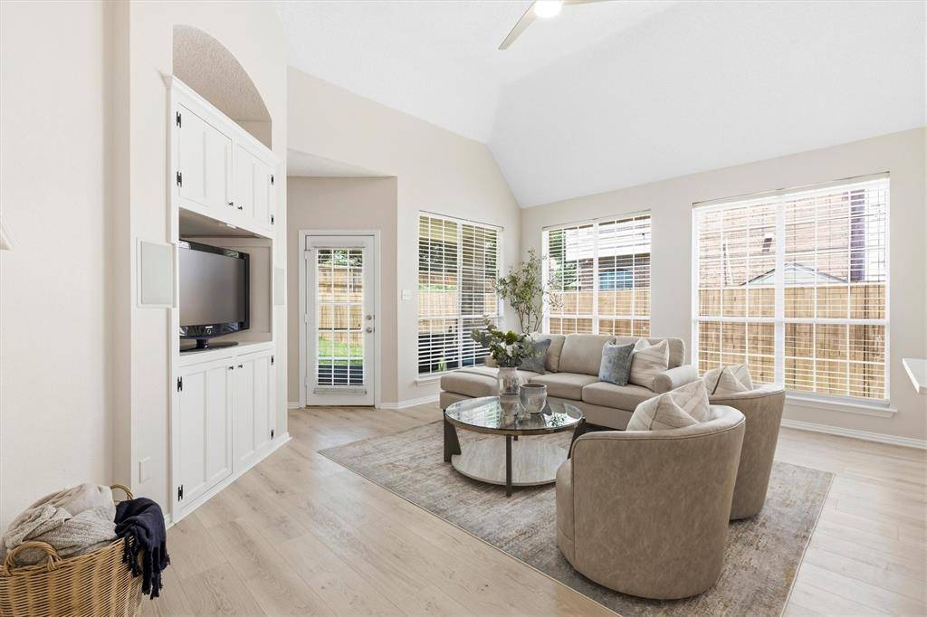 9813 Cliffside Drive, Irving, TX 75063