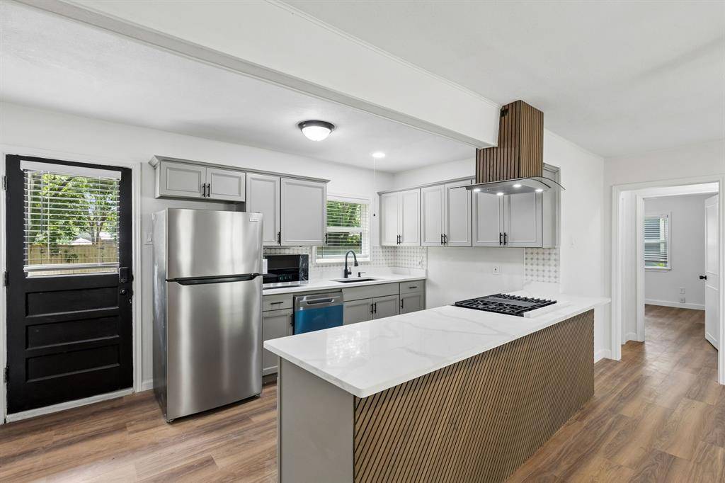 1540 Murray Drive, Garland, TX 75042